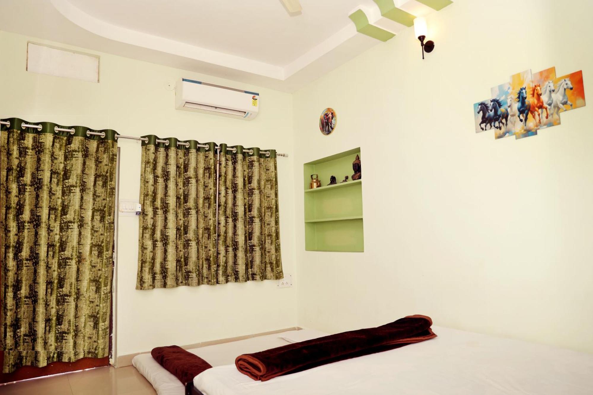 Shree Vinayak Guest House Ujjain Buitenkant foto